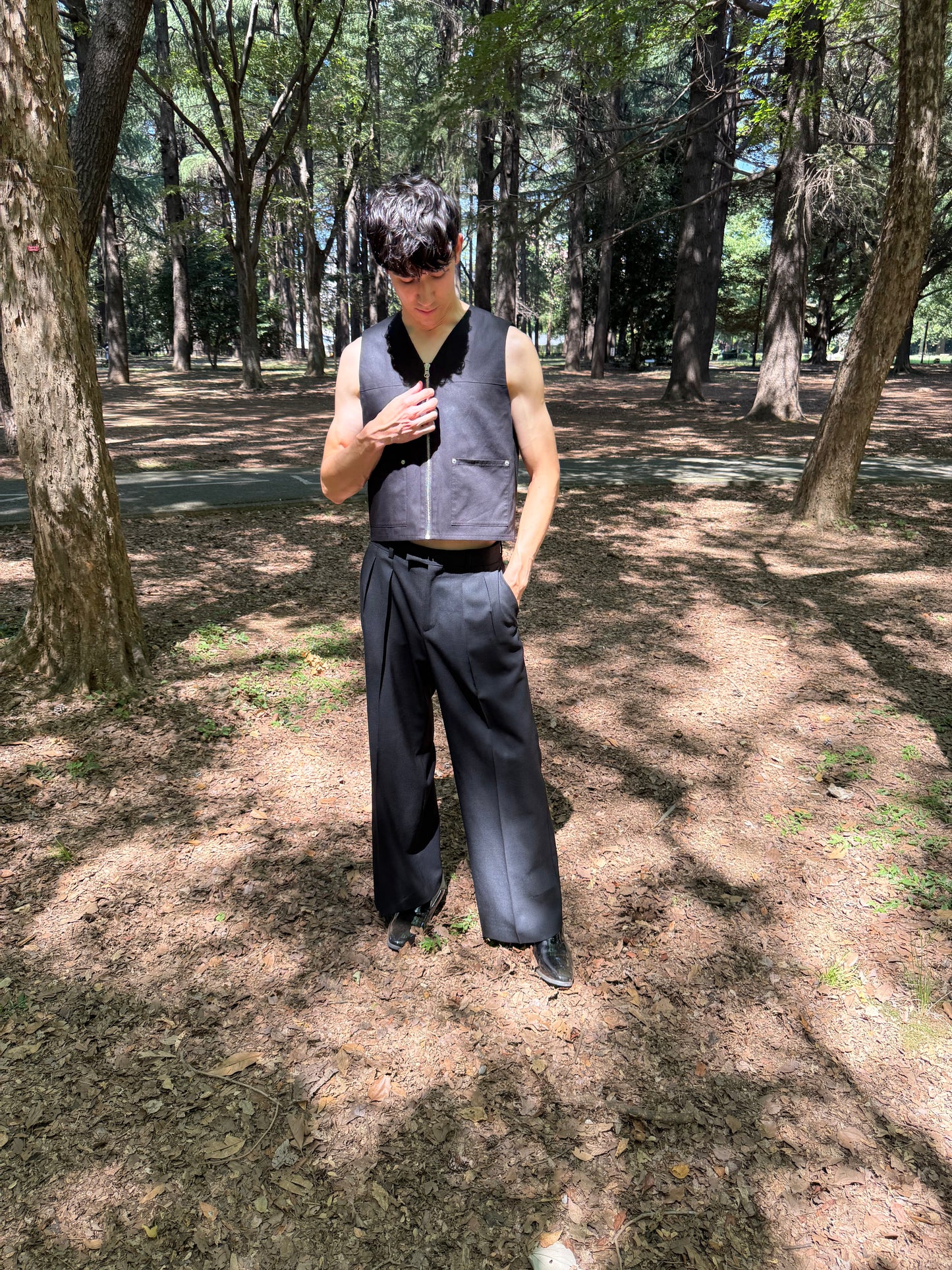 2-tuck wide pants